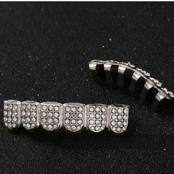 Luxury Silver Diamond Grillz For Men - Picture 2 of 15
